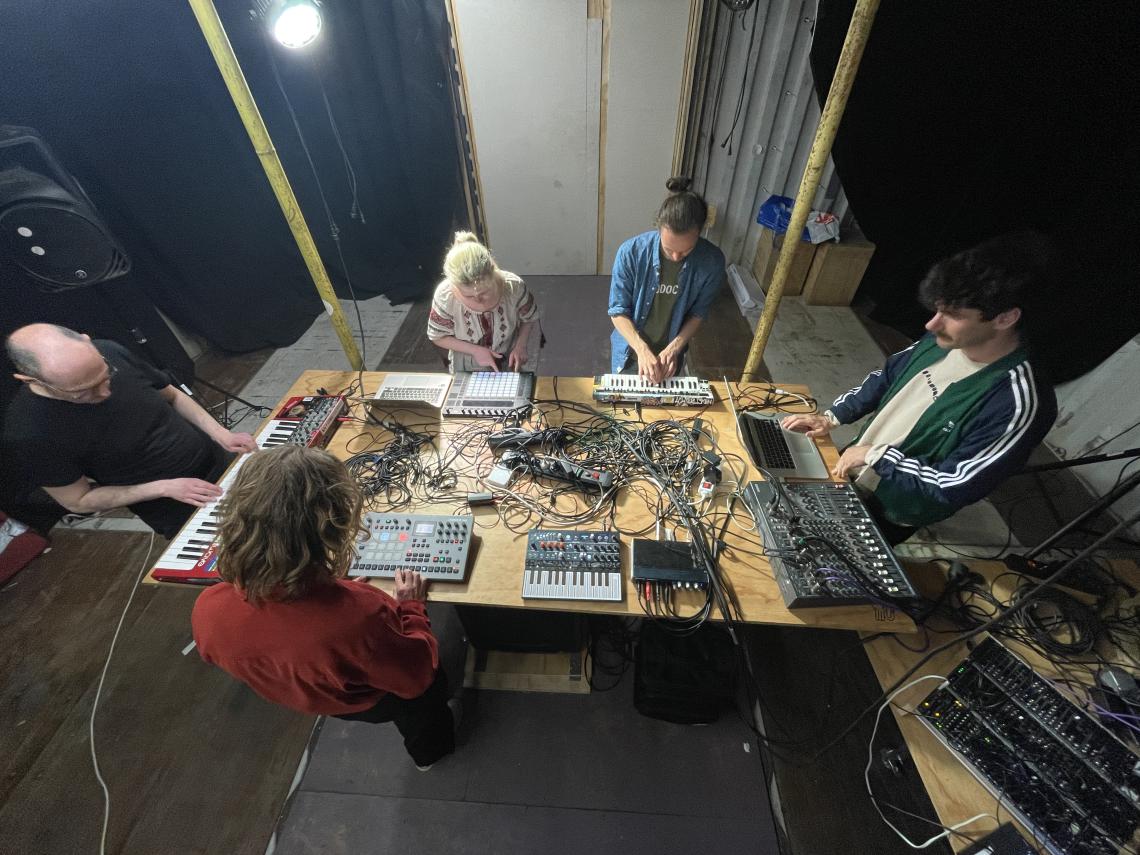 OPEN SYNTH JAM W/ TIJN DRIESSEN & BROEI.LAB